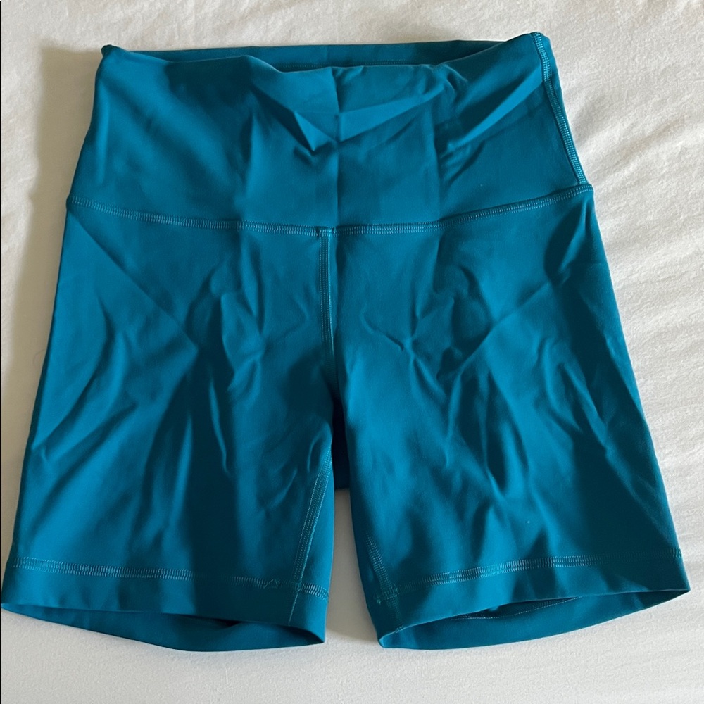 Lululemon Wunder Train High-Rise Short 6"